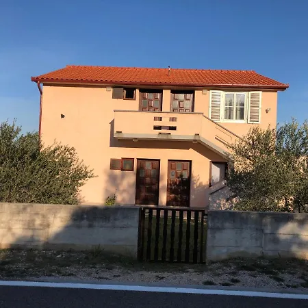 Maslina Apartman *